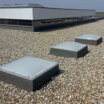 Świetliki dachowe kopułkowe